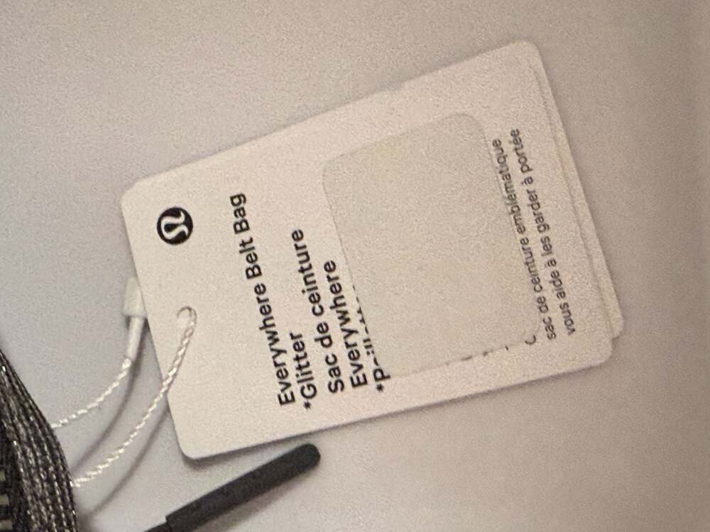 Lululemon Everywhere Belt Bag 1L Glitter Dark Silver NWT - Picture 6 of 6